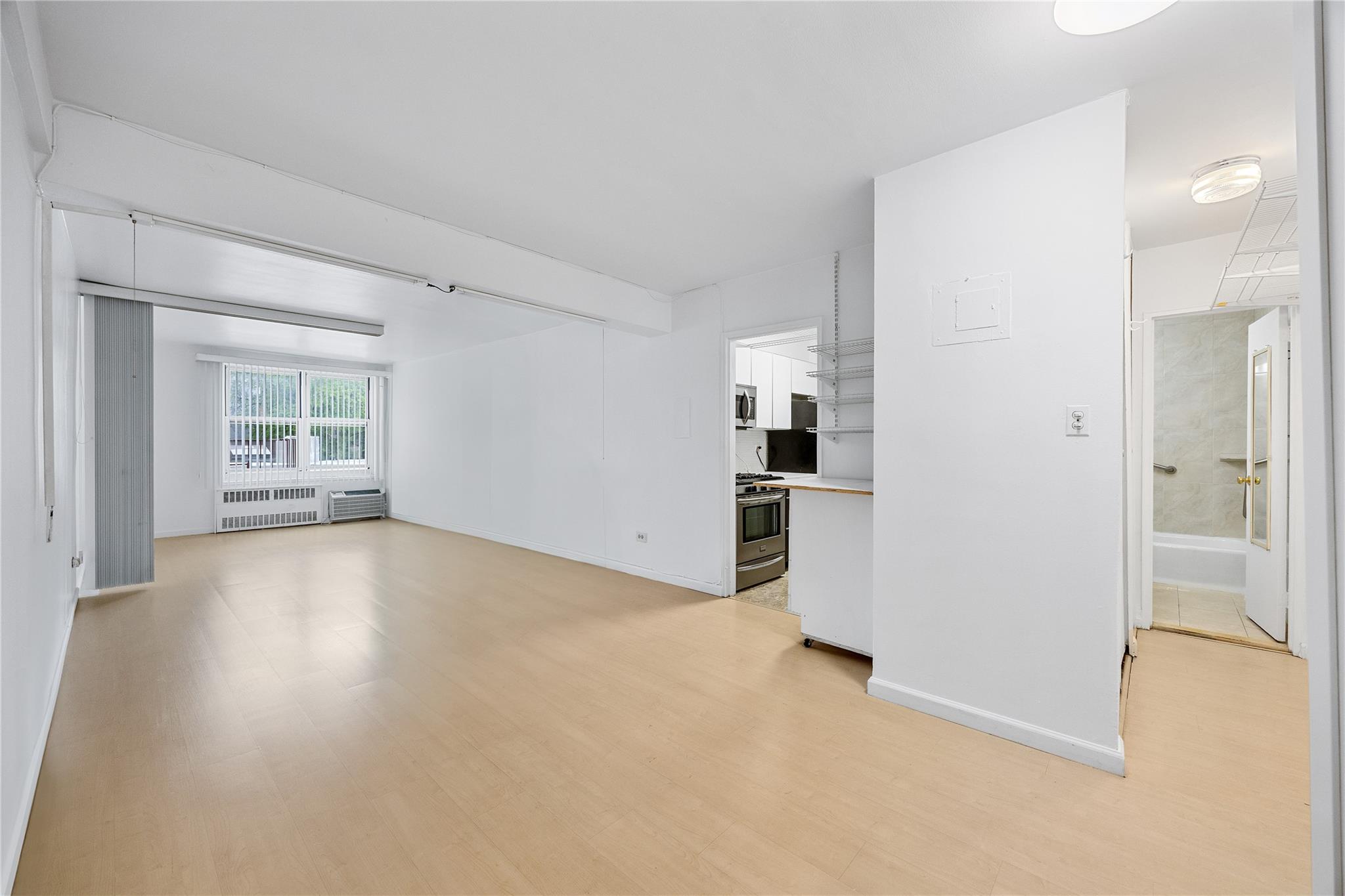 142-05 Roosevelt Avenue #331, Flushing, New York image 1