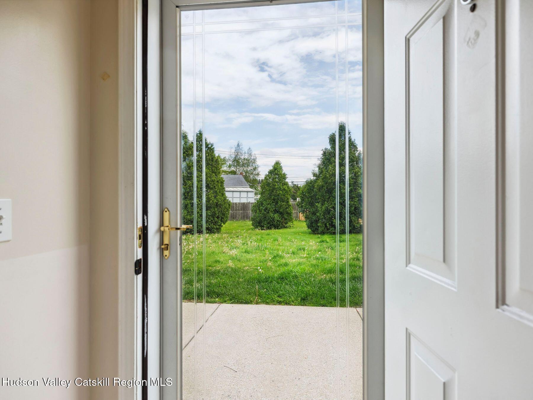 212 Commons Lane, Saugerties, New York image 18