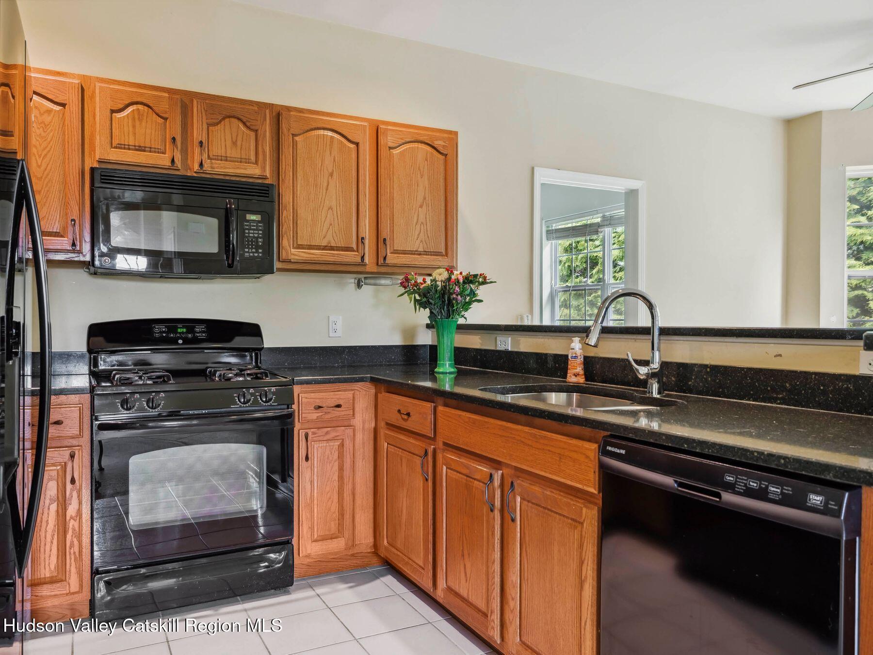 212 Commons Lane, Saugerties, New York image 3