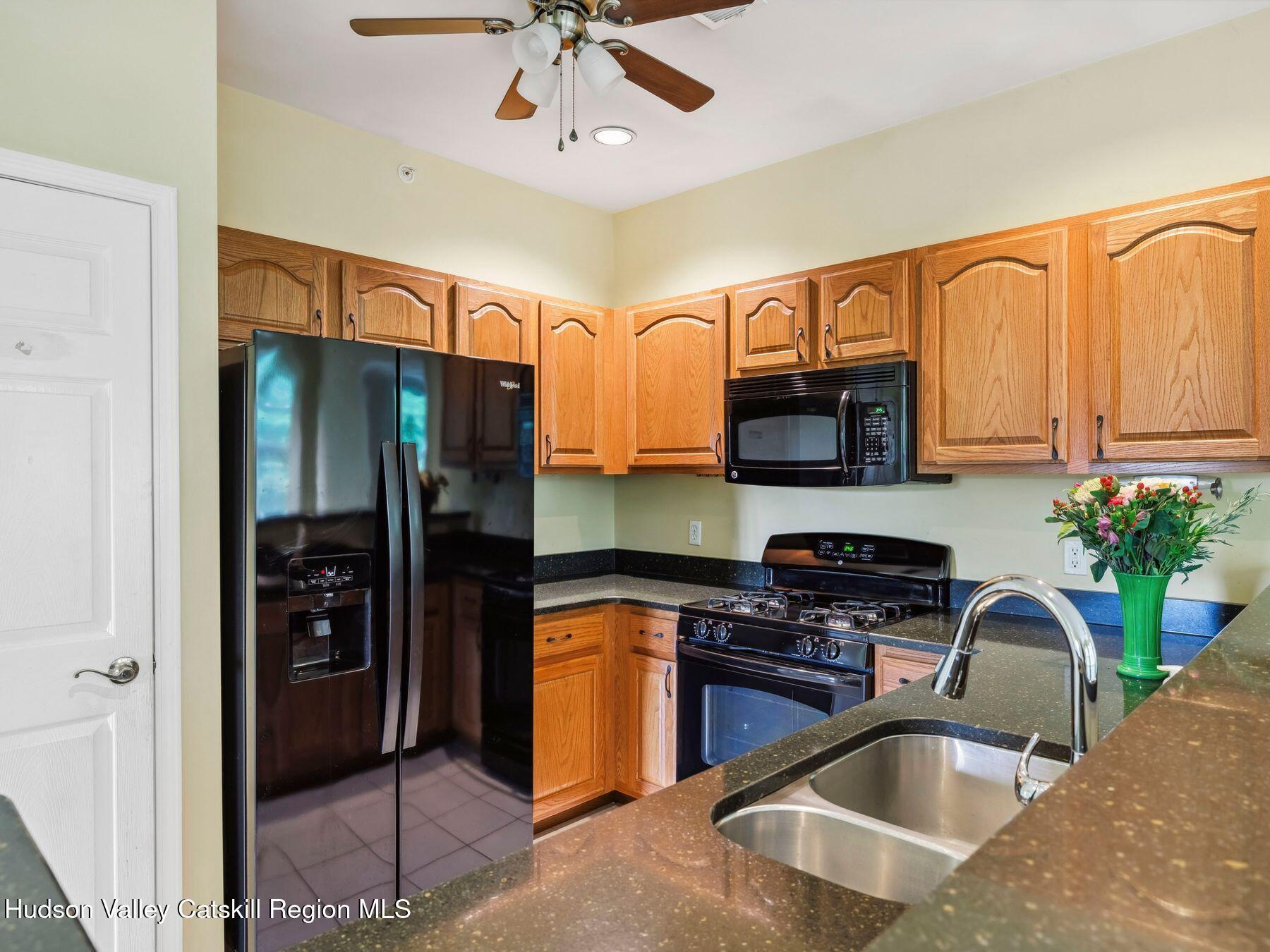 212 Commons Lane, Saugerties, New York image 4