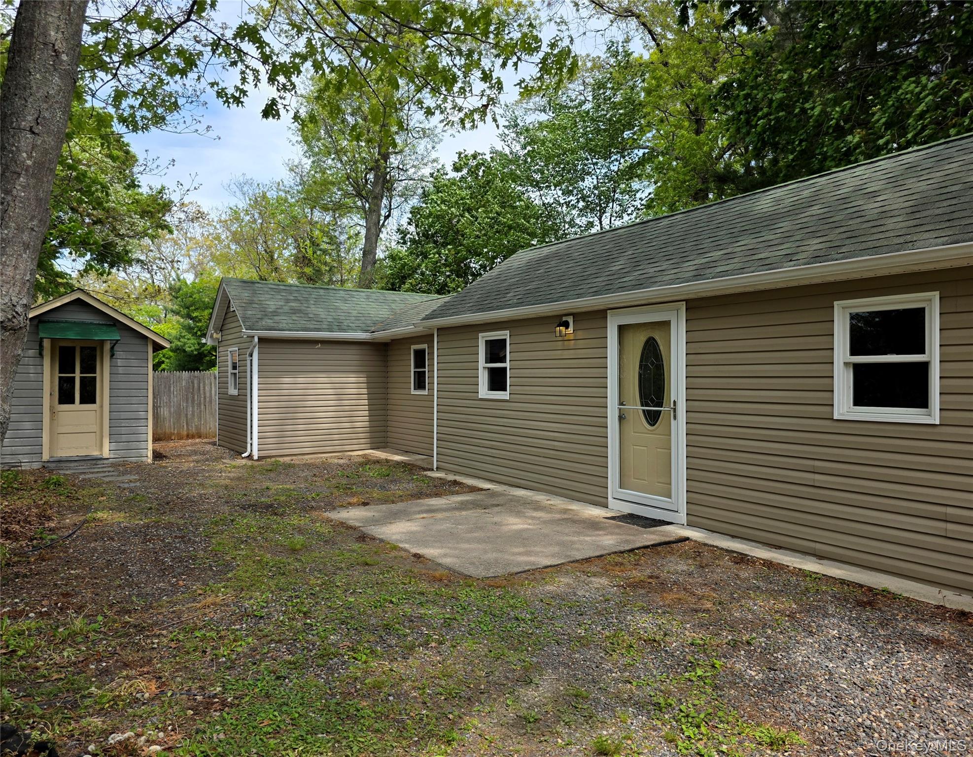 9 Laurelton Avenue - Photo 4