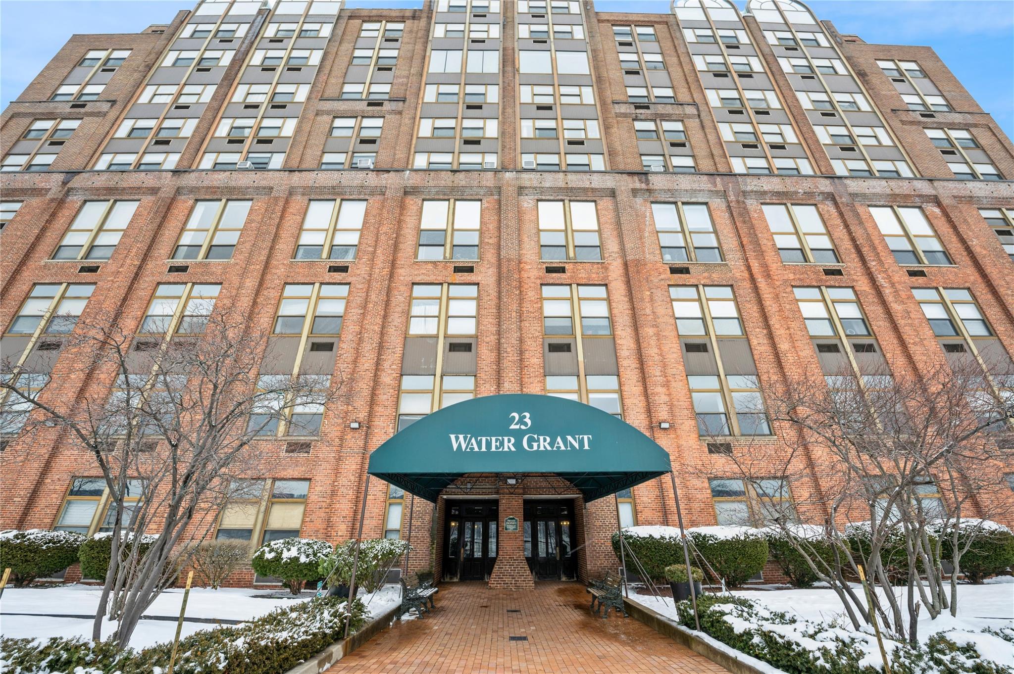 23 Water Grant Avenue #8E, Yonkers, New York image 2