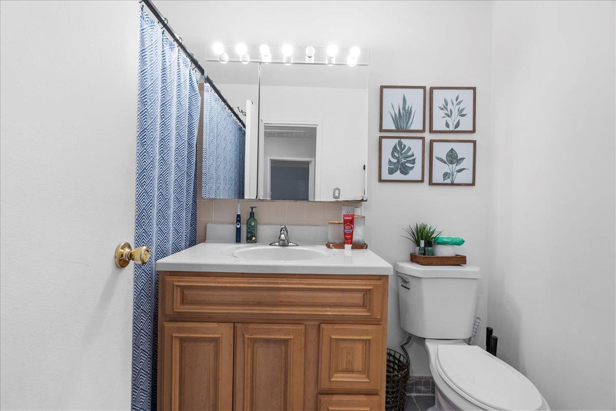 Oceanside, New York 11572, United States, 2 Bedrooms Bedrooms, ,2 BathroomsBathrooms,Residential,Active,175702