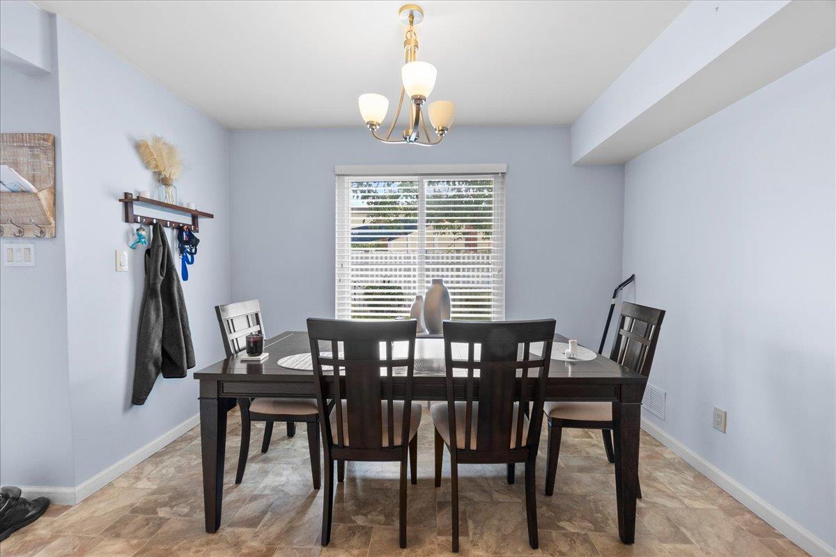 Oceanside, New York 11572, United States, 2 Bedrooms Bedrooms, ,2 BathroomsBathrooms,Residential,Active,175702