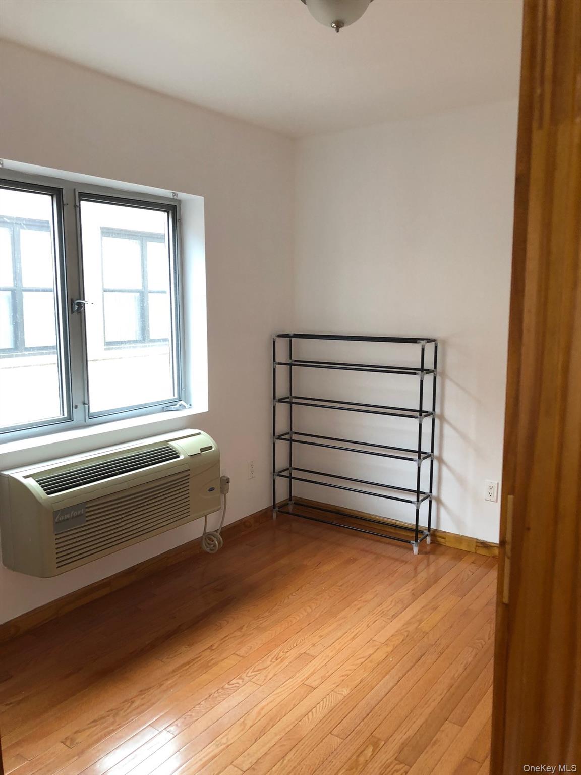 147-30 Barclay Avenue 3B