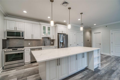 Apartment For Rent - 110 New York Avenue #2C<br/> Huntington, NY 11743