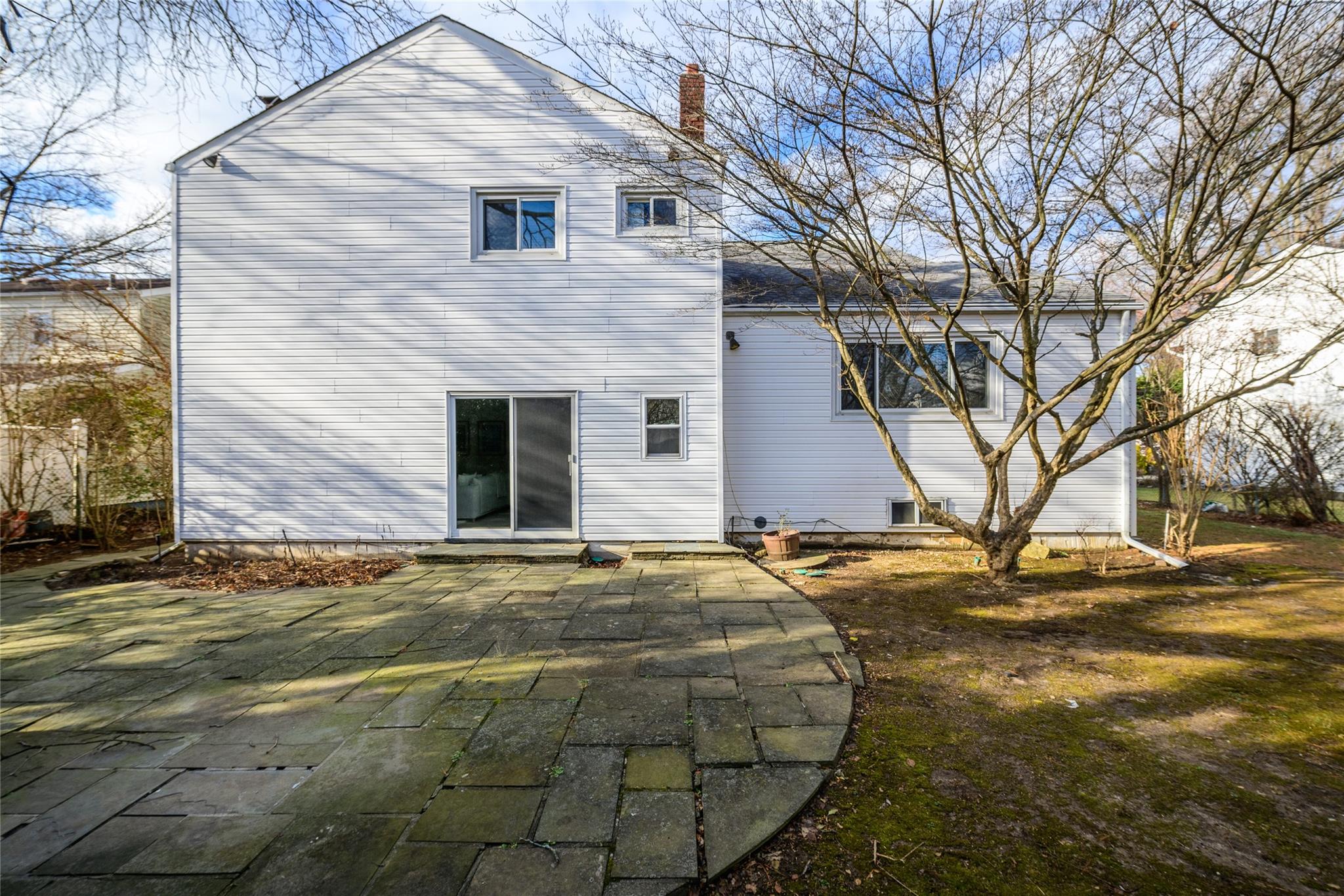 536 Ellison Avenue, Westbury, New York image 35