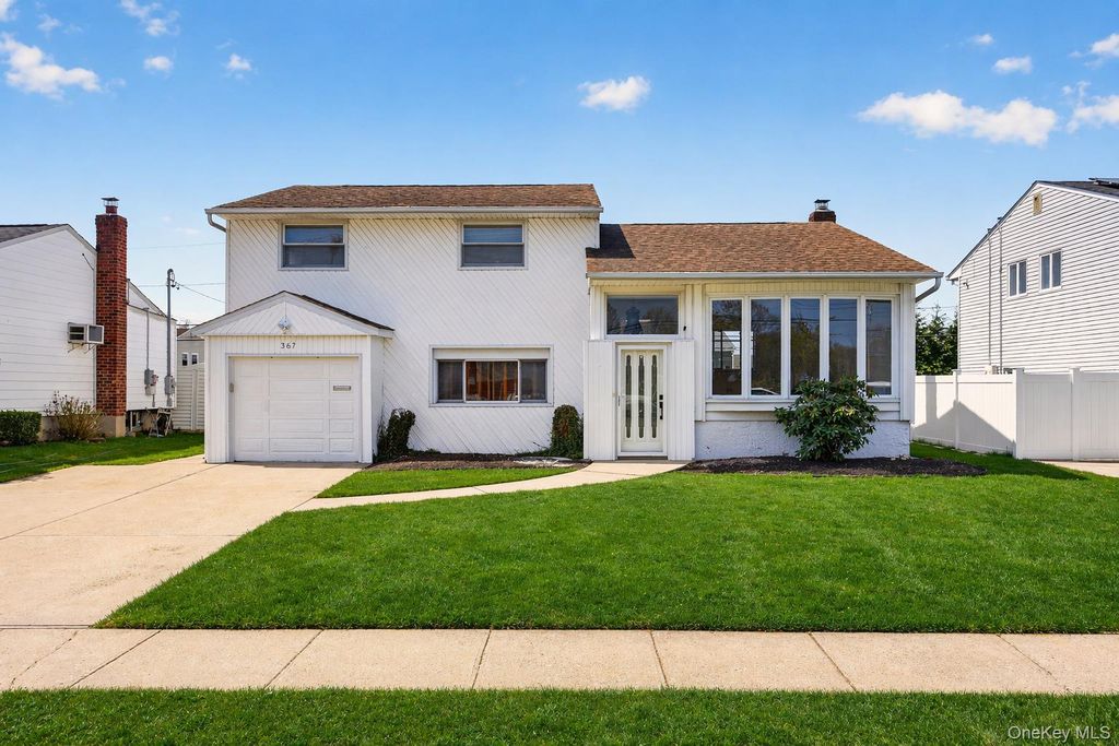 Photo of 367 Old Westbury Road, East Meadow, NY 11554 (MLS # 989387)