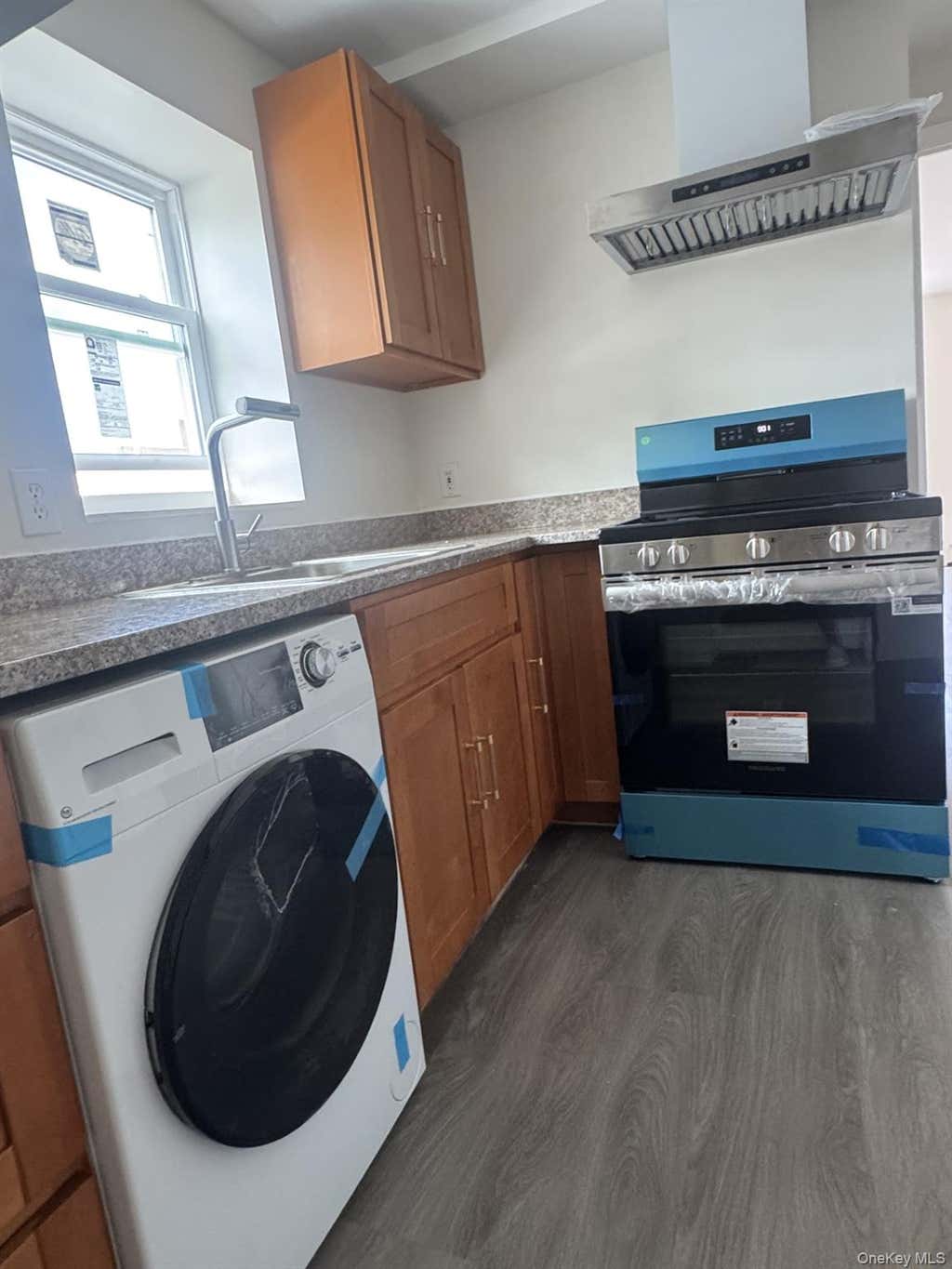 Photo of 13273 4B, Flushing, NY 11355 (MLS # 1043150)