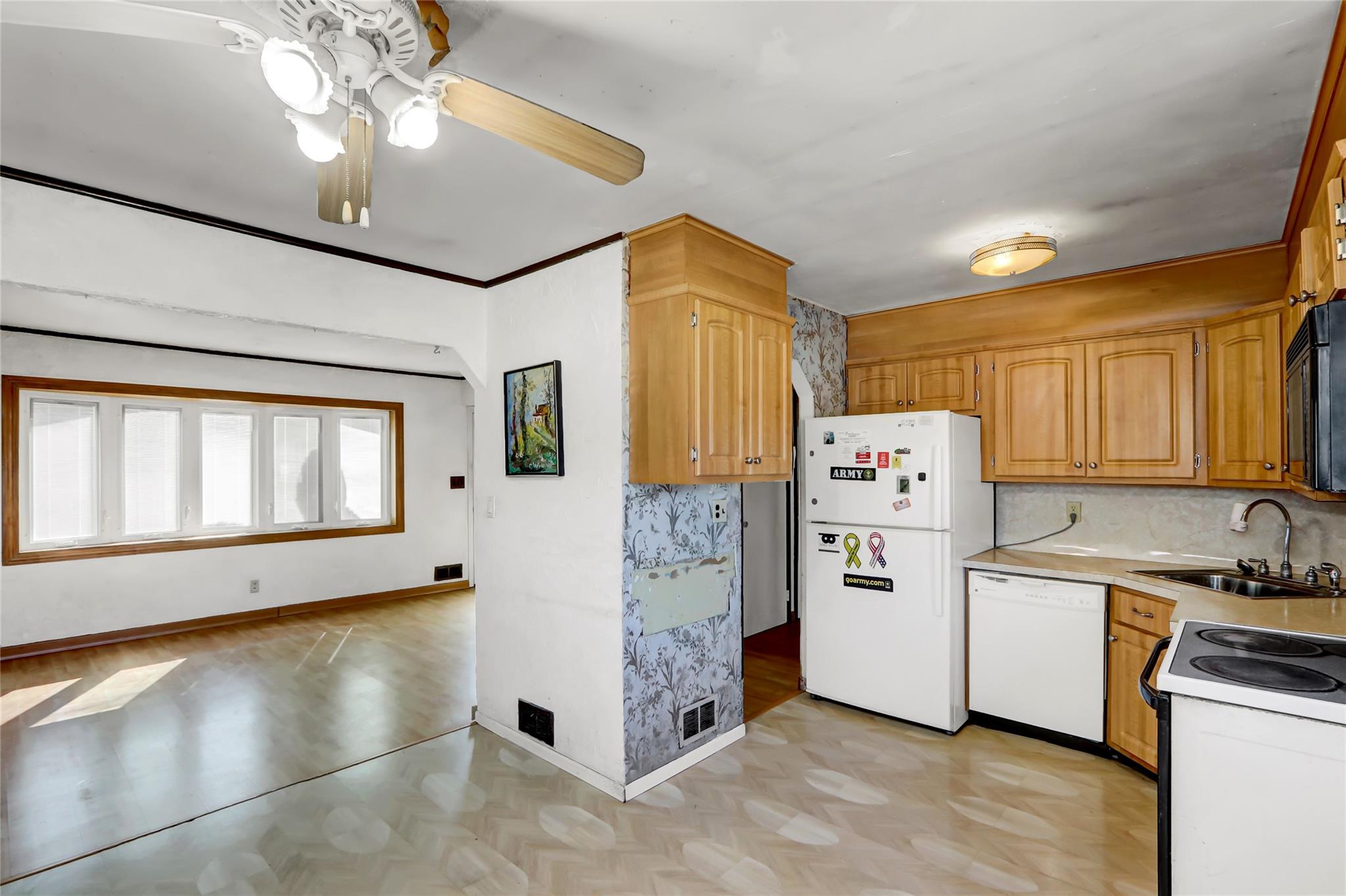 369 N Idaho Avenue, Massapequa, New York image 9
