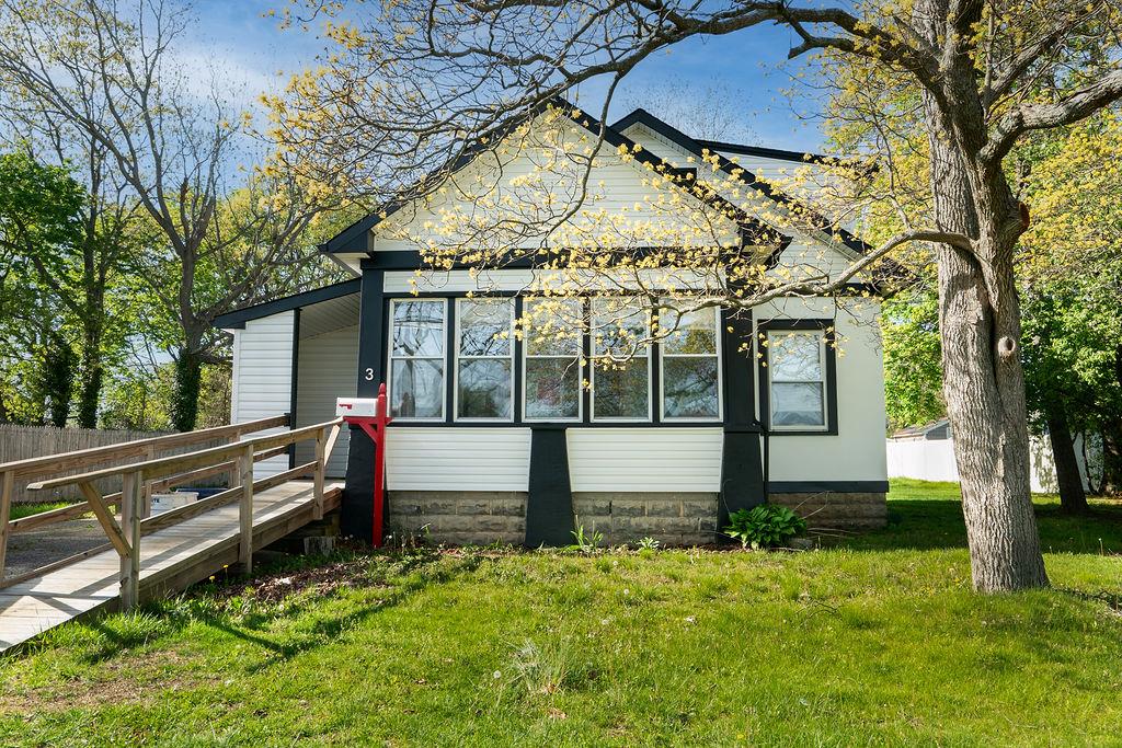 3 Adams Road Rd, Central Islip, New York image 1