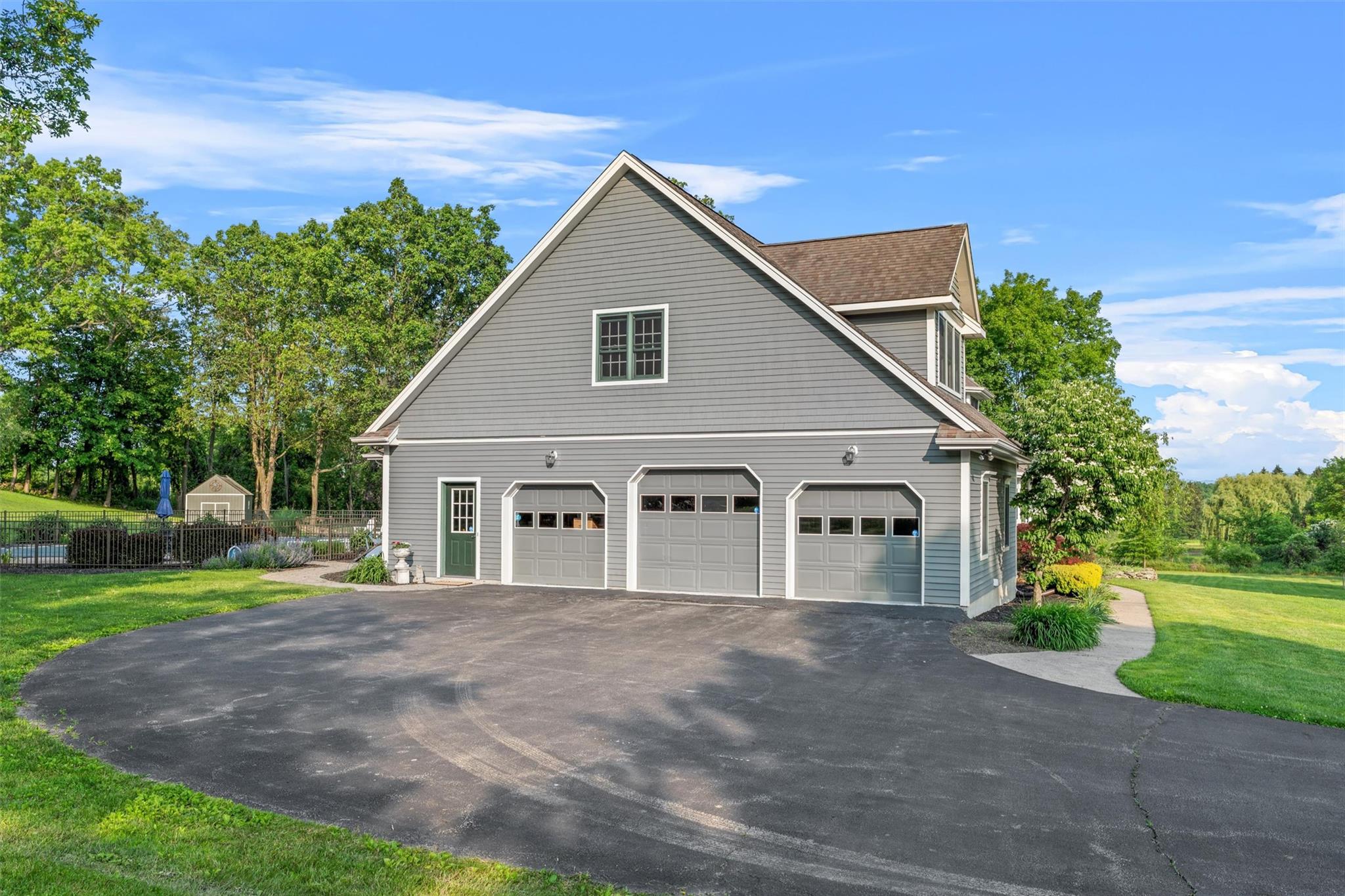 6 Long Meadow Way