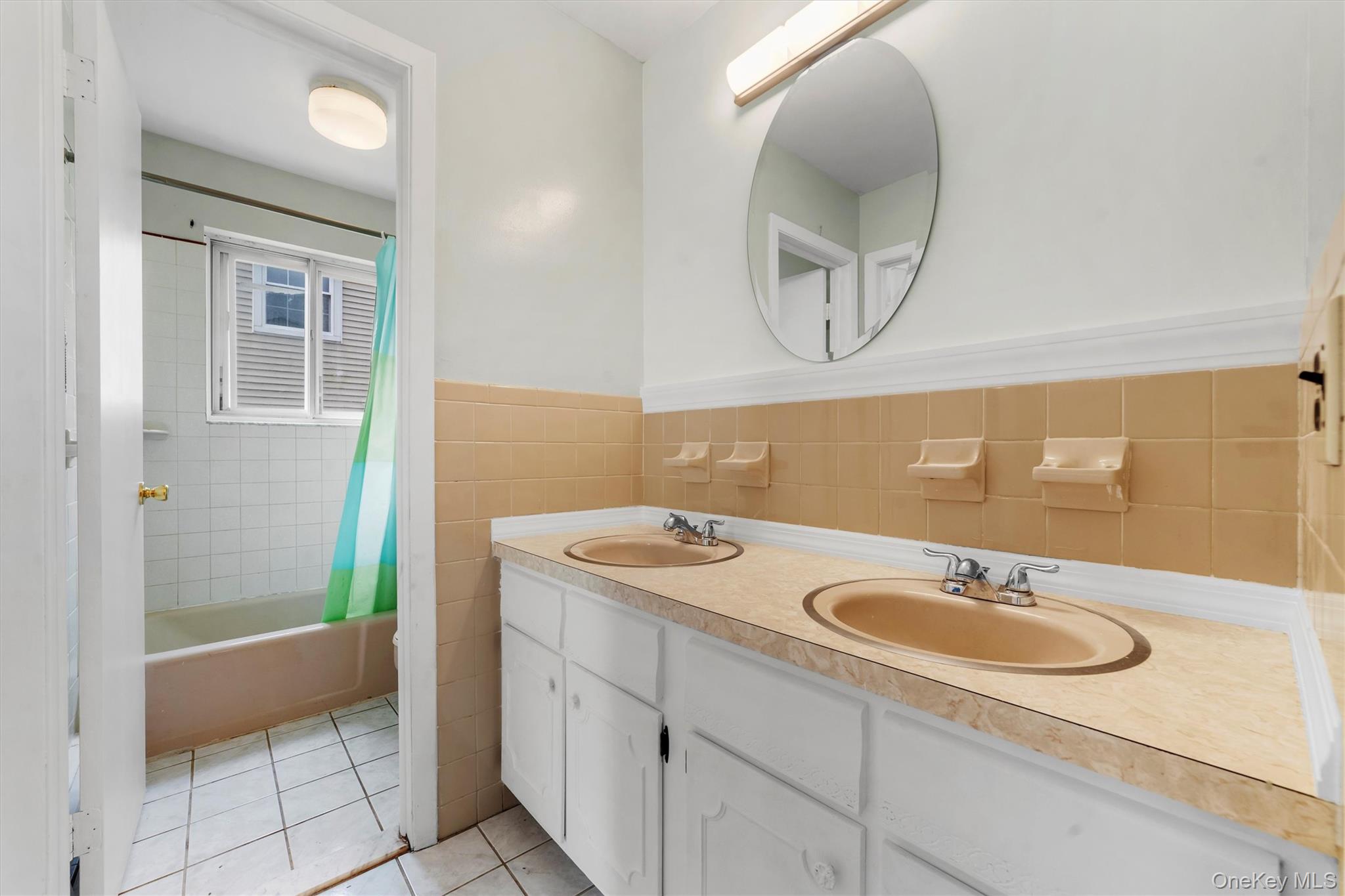 Croton-On-Hudson, New York 10520, United States, 4 Bedrooms Bedrooms, ,2 BathroomsBathrooms,Residential,Active,151448