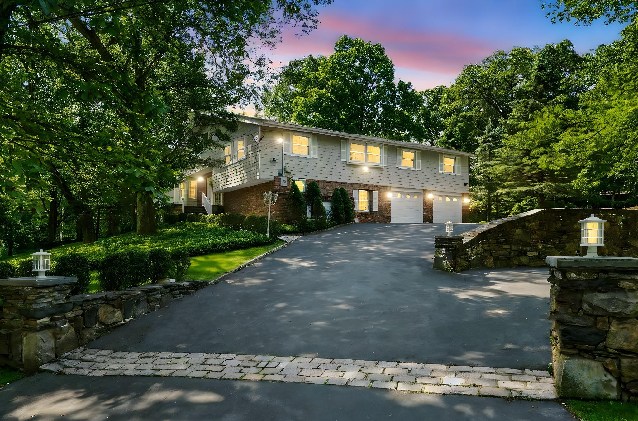 Property for Sale at Park Lane, West Harrison, New York - Bedrooms: 5 
Bathrooms: 4 
Rooms: 23  - $1,795,000
