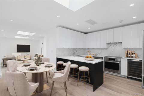 Condo For Rent - 100 Pondfield Road #3A<br/> Bronxville, NY 10708
