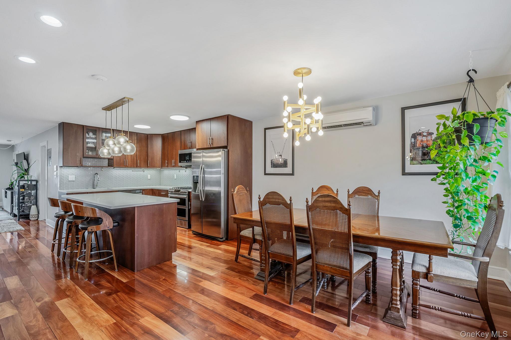 682 Lexington Avenue