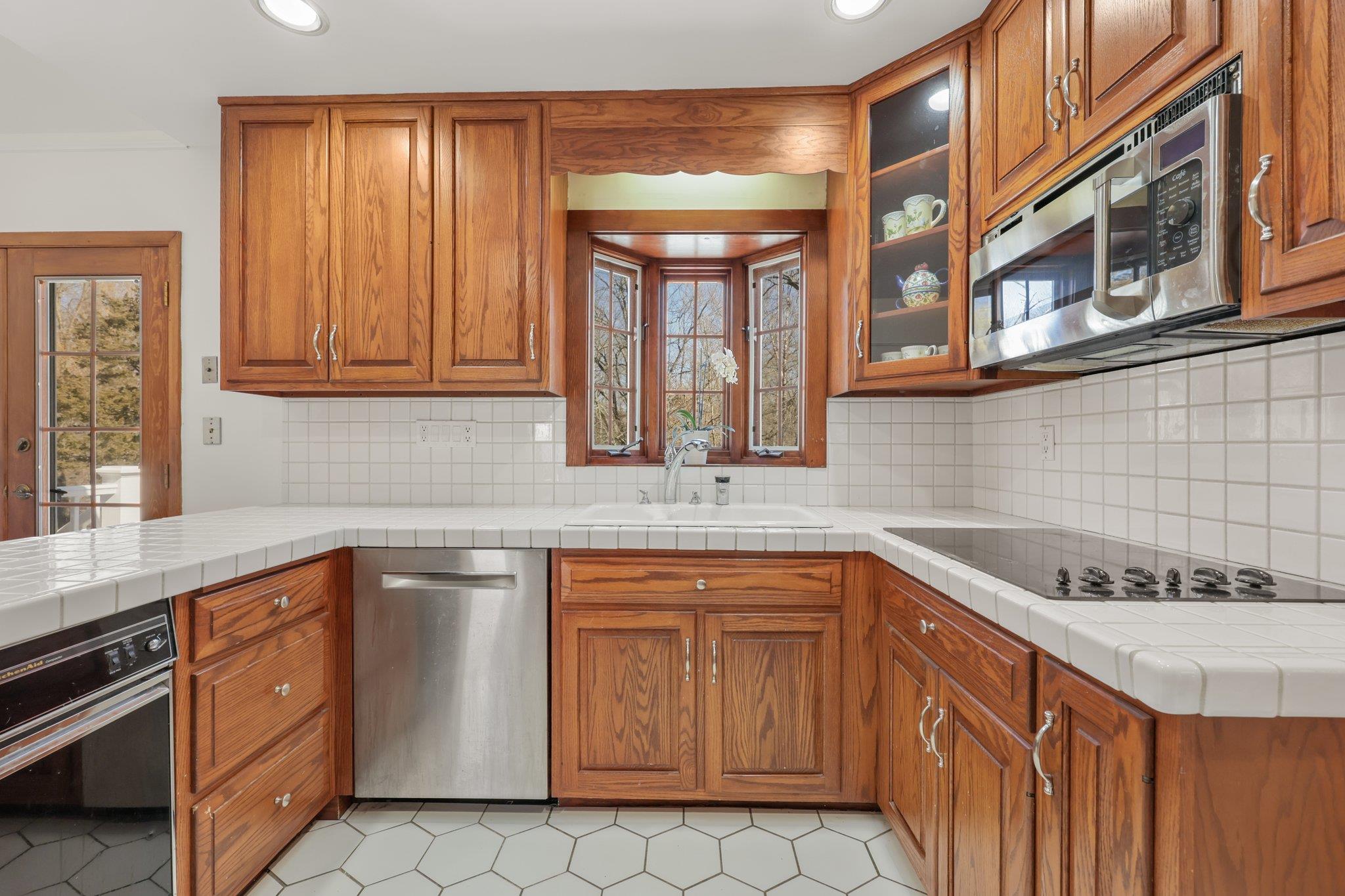 58 Rock Ridge Drive, Rye Brook, New York image 10