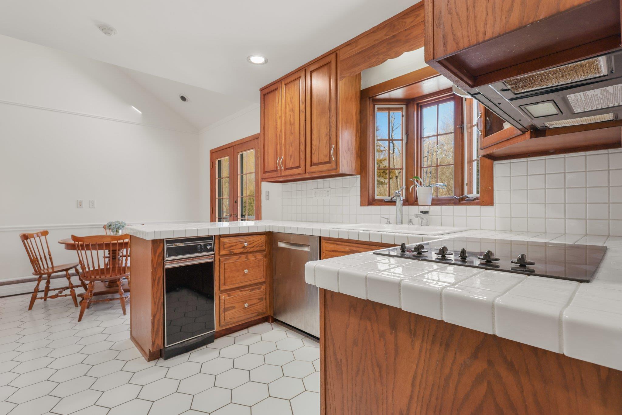58 Rock Ridge Drive, Rye Brook, New York image 11