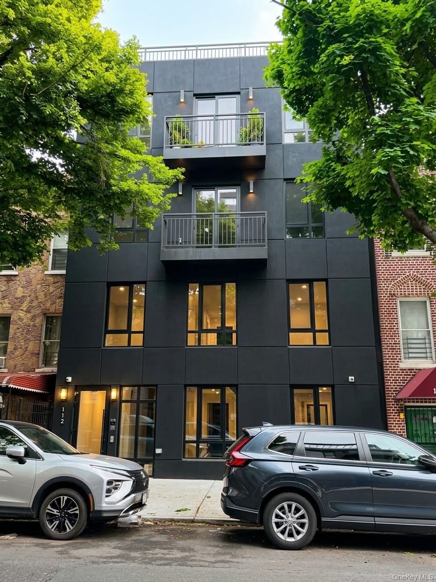112 Schaefer Street