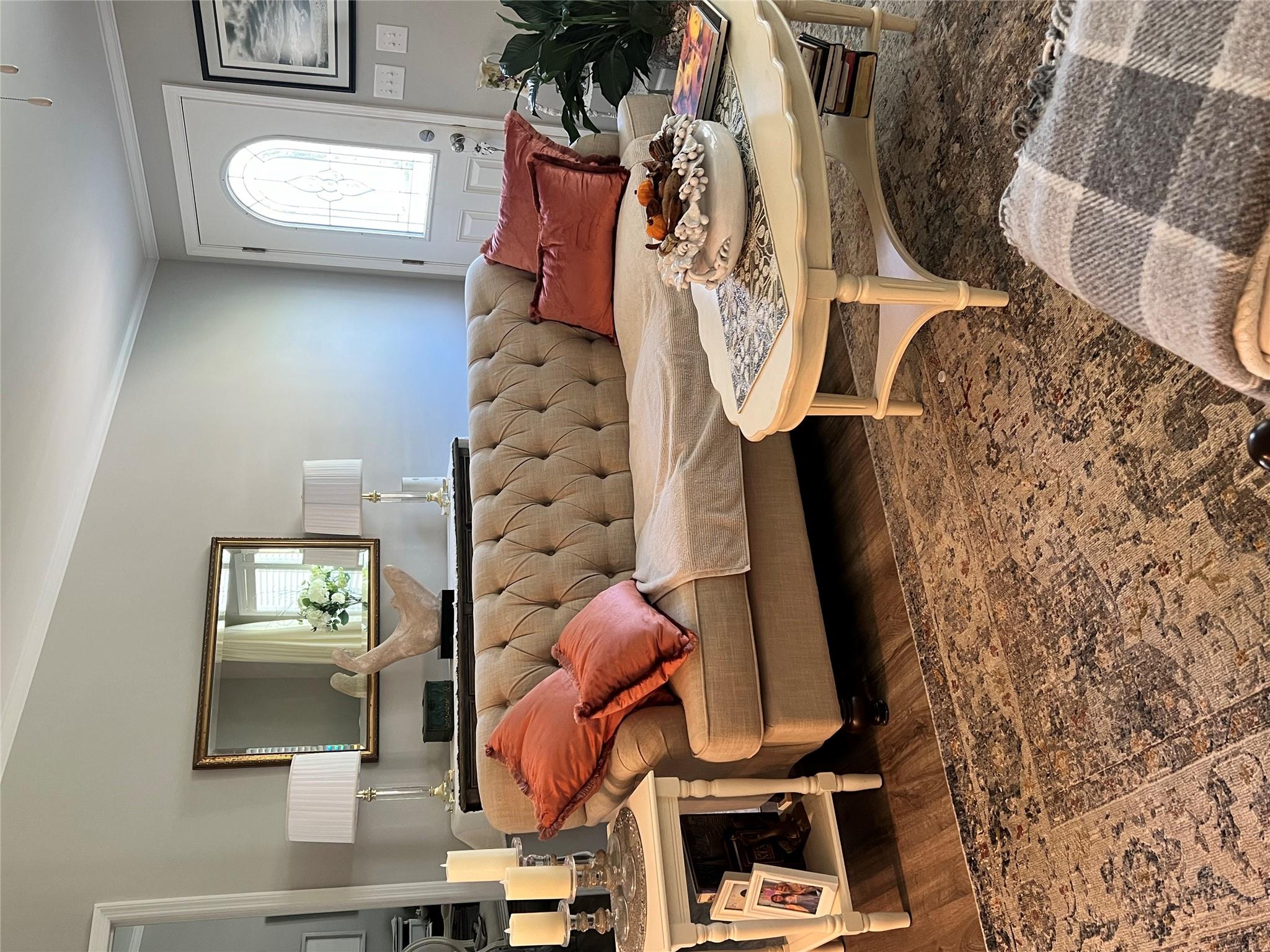 1661 N Old Country Road #412, Riverhead, Florida image 15