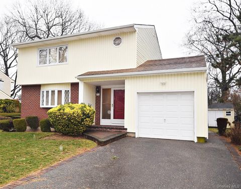Homes For Sale - 54 Grand Street<br/> Massapequa, NY 11758