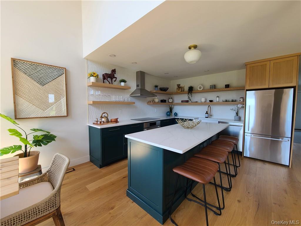 32 Long Farm Way