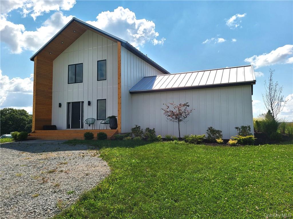 Photo of 32 Long Farm Way, Callicoon, NY 12723 (MLS # 1030710)