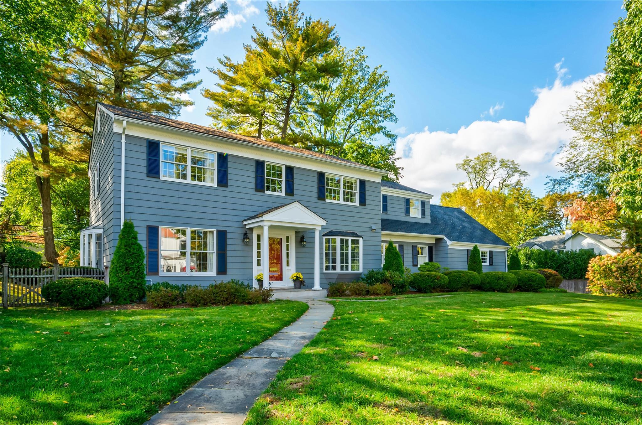 28 Valley Road, Manhasset, New York image 36