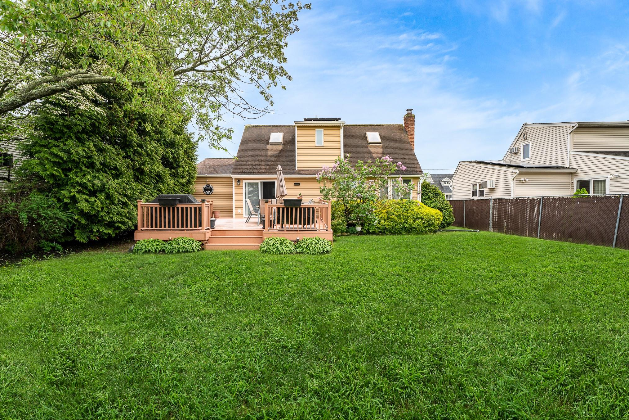 57 Nims Avenue, West Babylon, New York image 4
