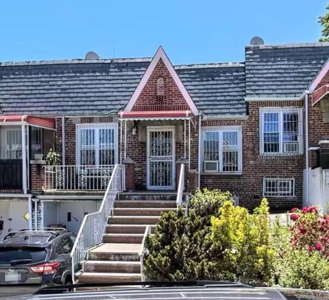 146-18 59th Avenue Flushing NY 11355