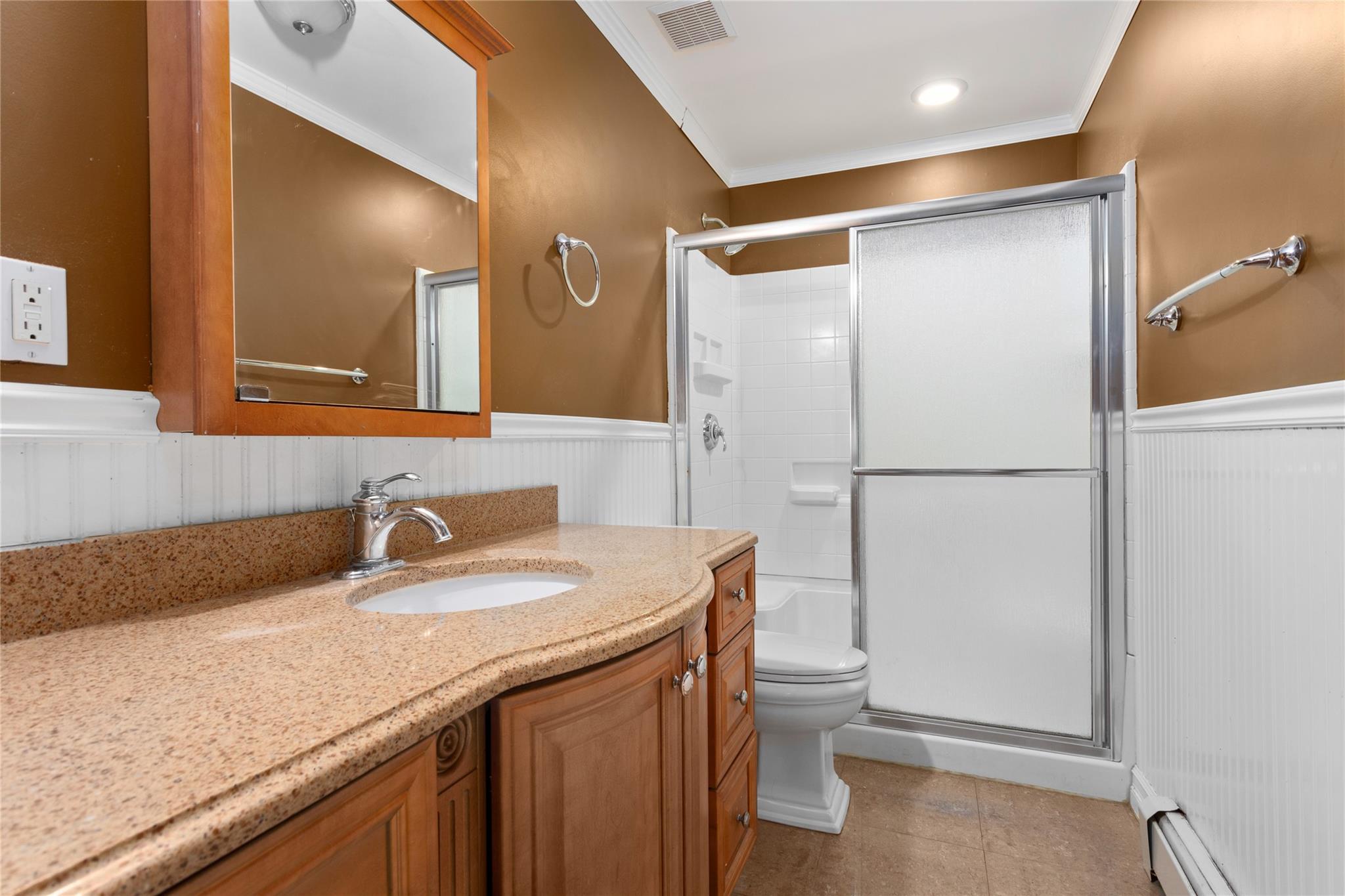 12 Pinelawn Avenue, Farmingville, New York image 10