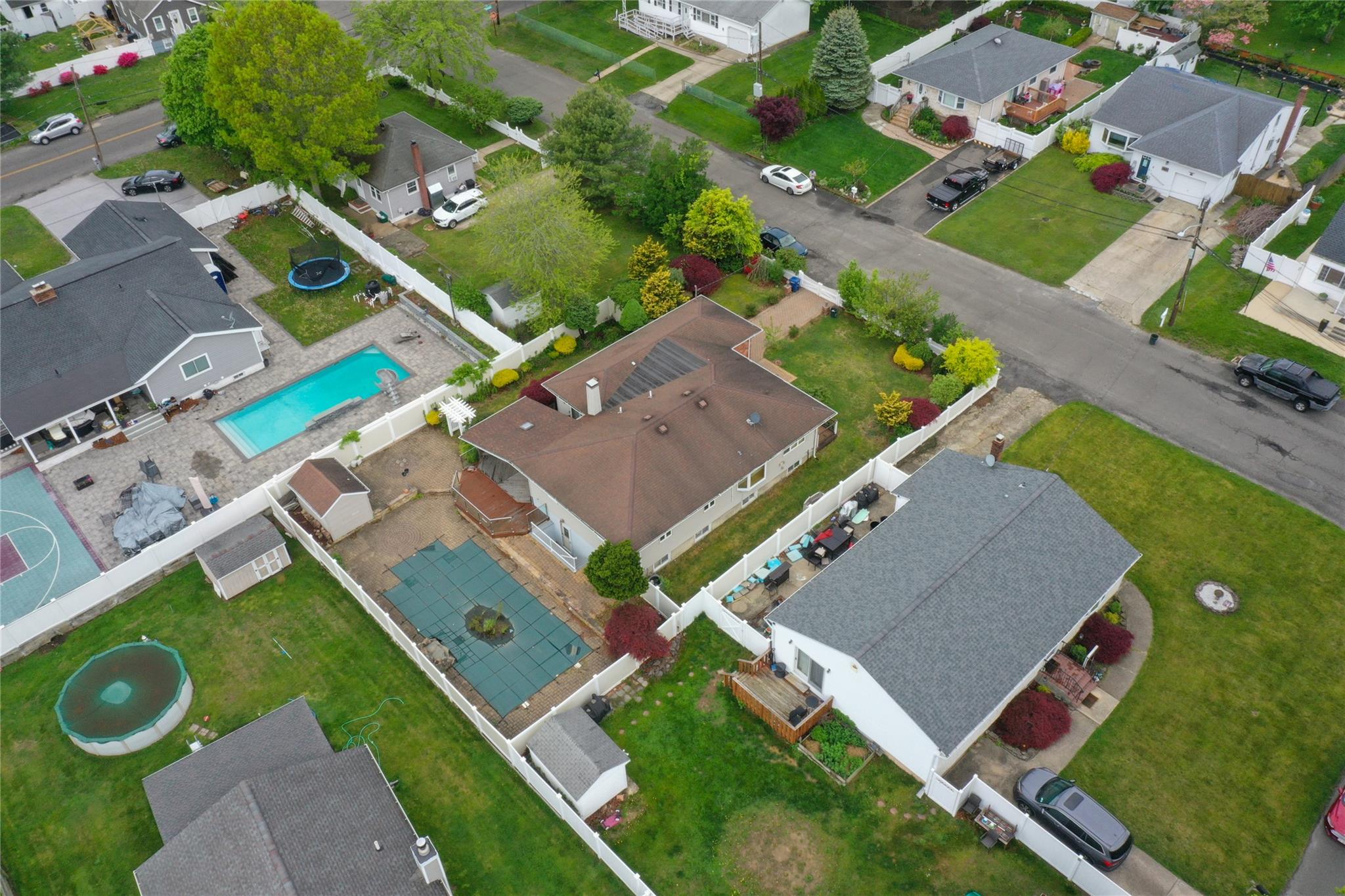 12 Pinelawn Avenue, Farmingville, New York image 26