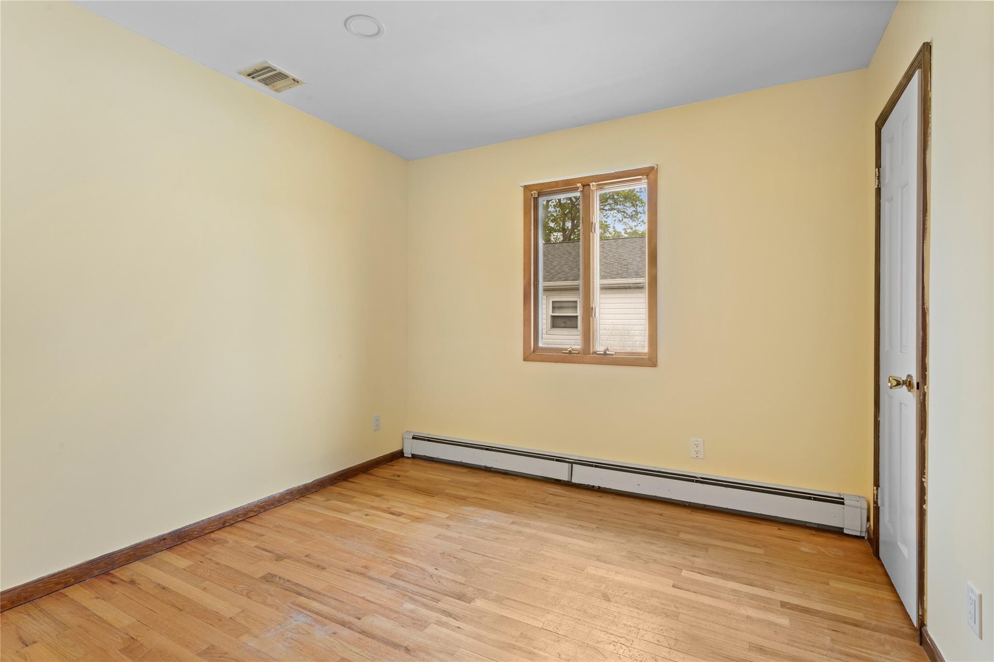 12 Pinelawn Avenue, Farmingville, New York image 11