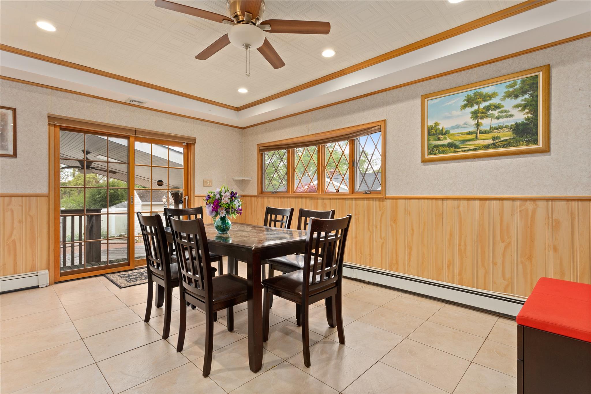 12 Pinelawn Avenue, Farmingville, New York image 8