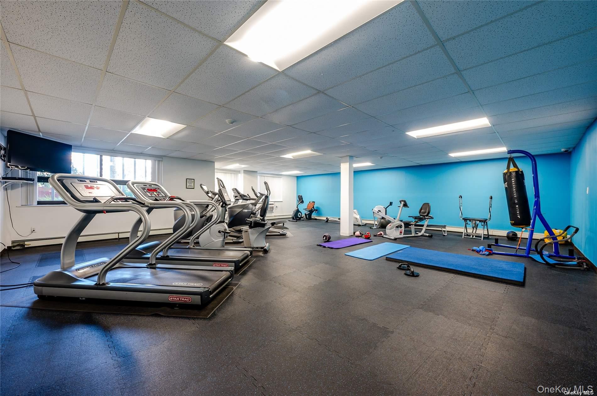 Long Beach, New York 11561, United States, 1 Bedroom Bedrooms, ,1 BathroomBathrooms,Residential,Active,216146