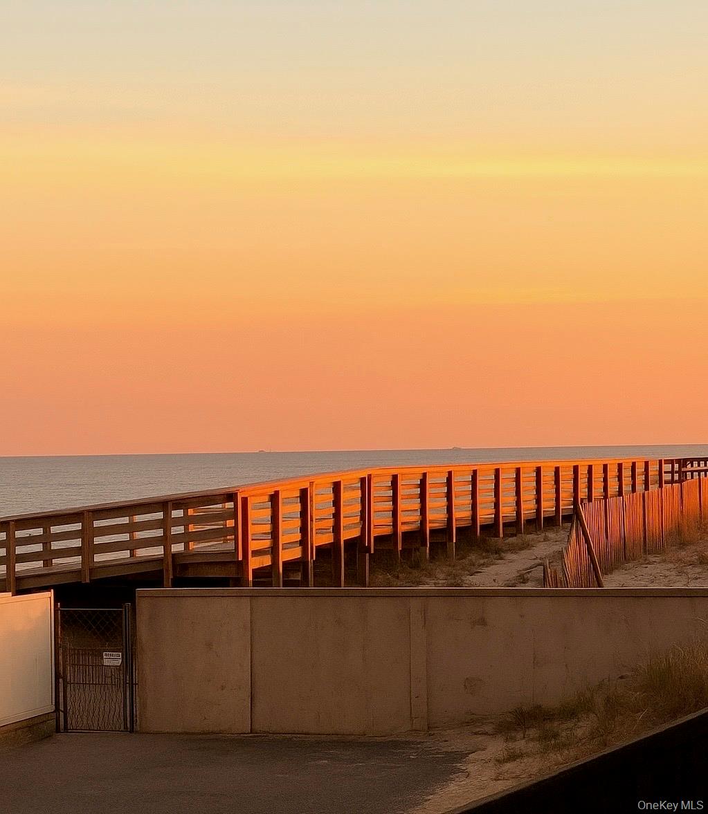 Long Beach, New York 11561, United States, 1 Bedroom Bedrooms, ,1 BathroomBathrooms,Residential,Active,216146