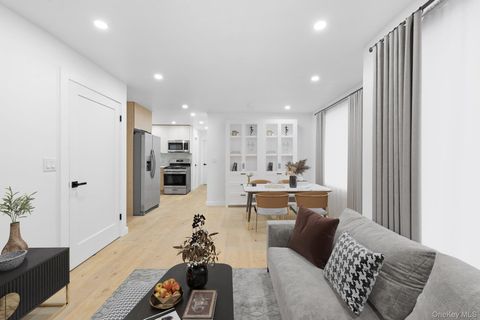 Multifamily For Sale - 19124 Murdock Avenue<br/> Saint Albans, NY 11412