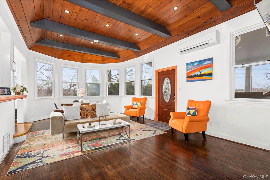 Photo of 3404 Mohegan Avenue, Mohegan Lake, NY 10547 (MLS # 977667)