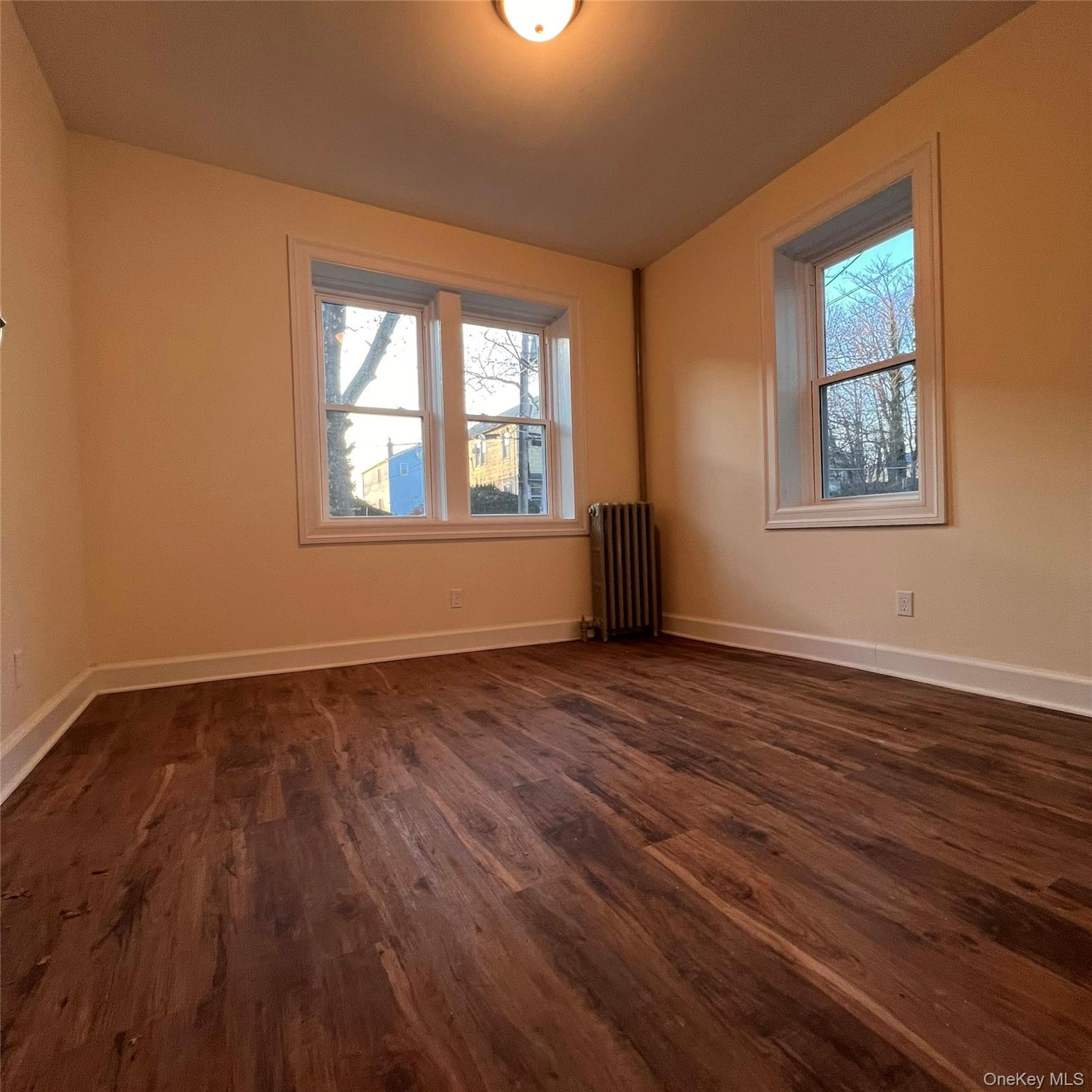 451 S 10th Avenue 2R