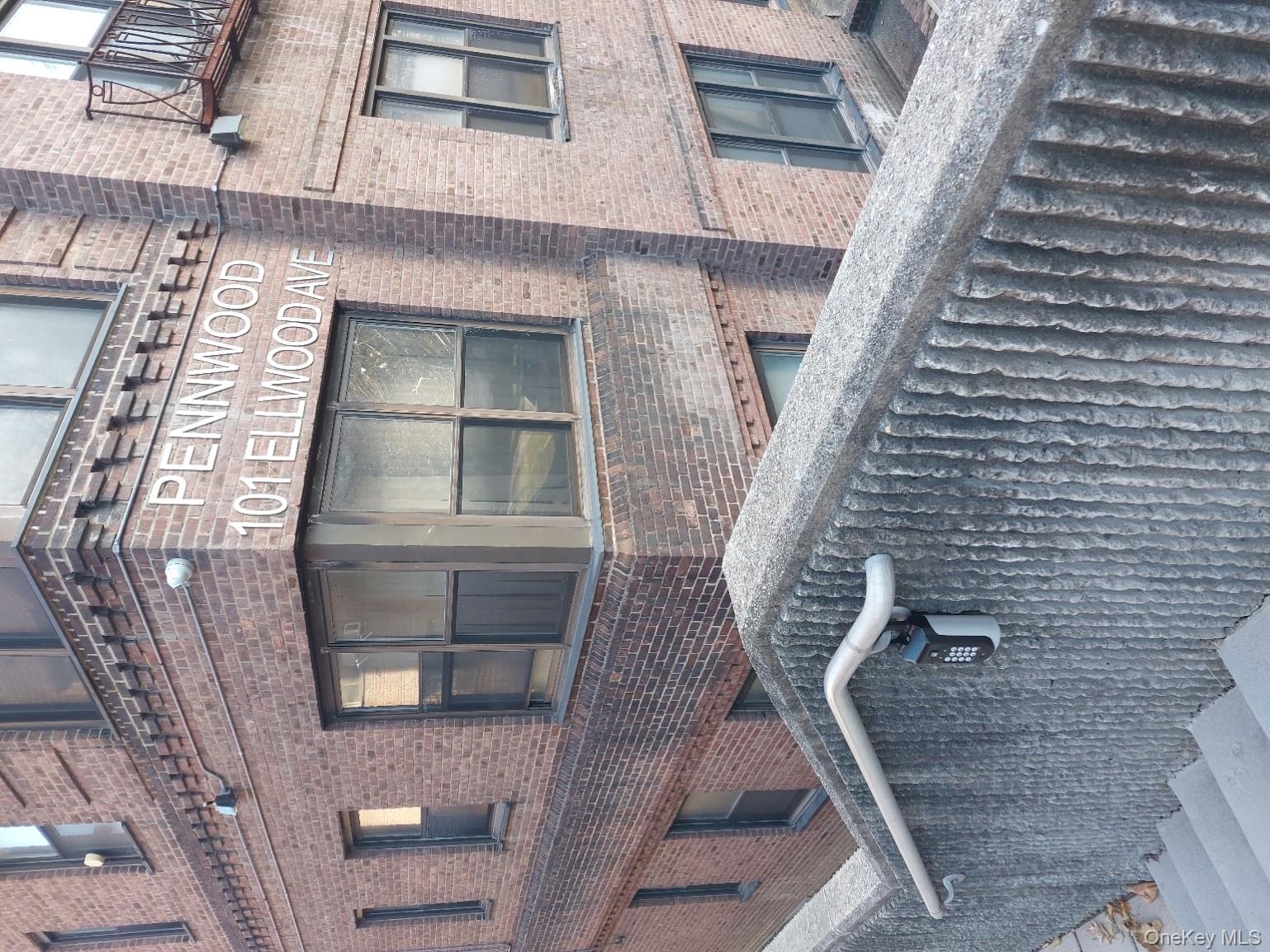 101 Ellwood Avenue 6H