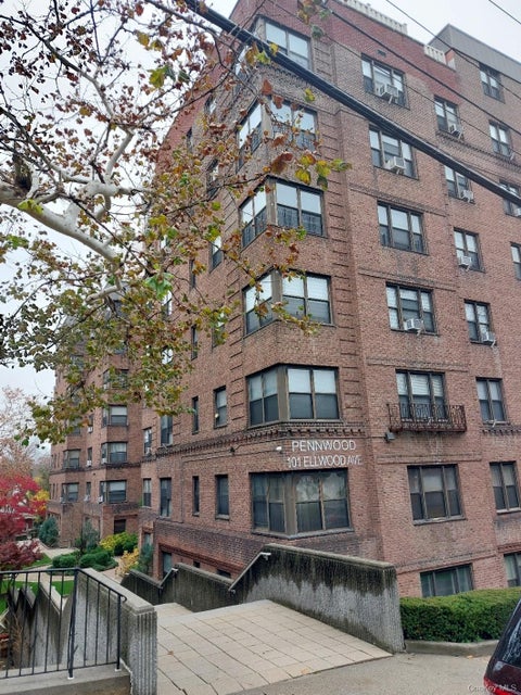 Homes For Sale - 101 Ellwood Avenue #6H<br/> Mount Vernon, NY 10552