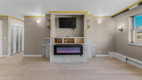 Photo of 52-40 39th Drive #10C, Woodside, NY 11377 (MLS # 982321)