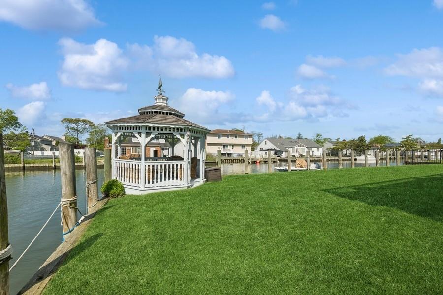 10 Delta Road, Massapequa, New York image 36