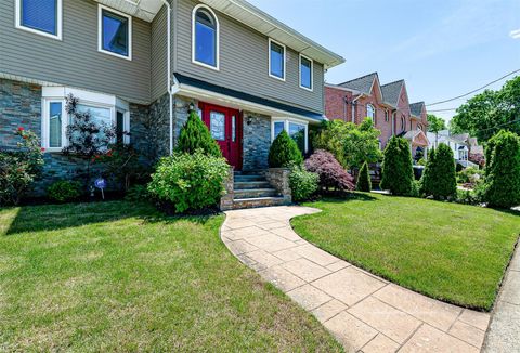 3 Grant Avenue Albertson NY 11507
