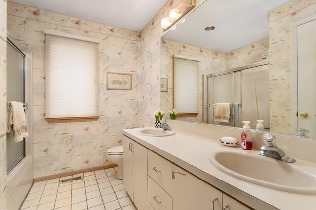 39 Jefferson Landing Circle, Port Jefferson, New York image 17