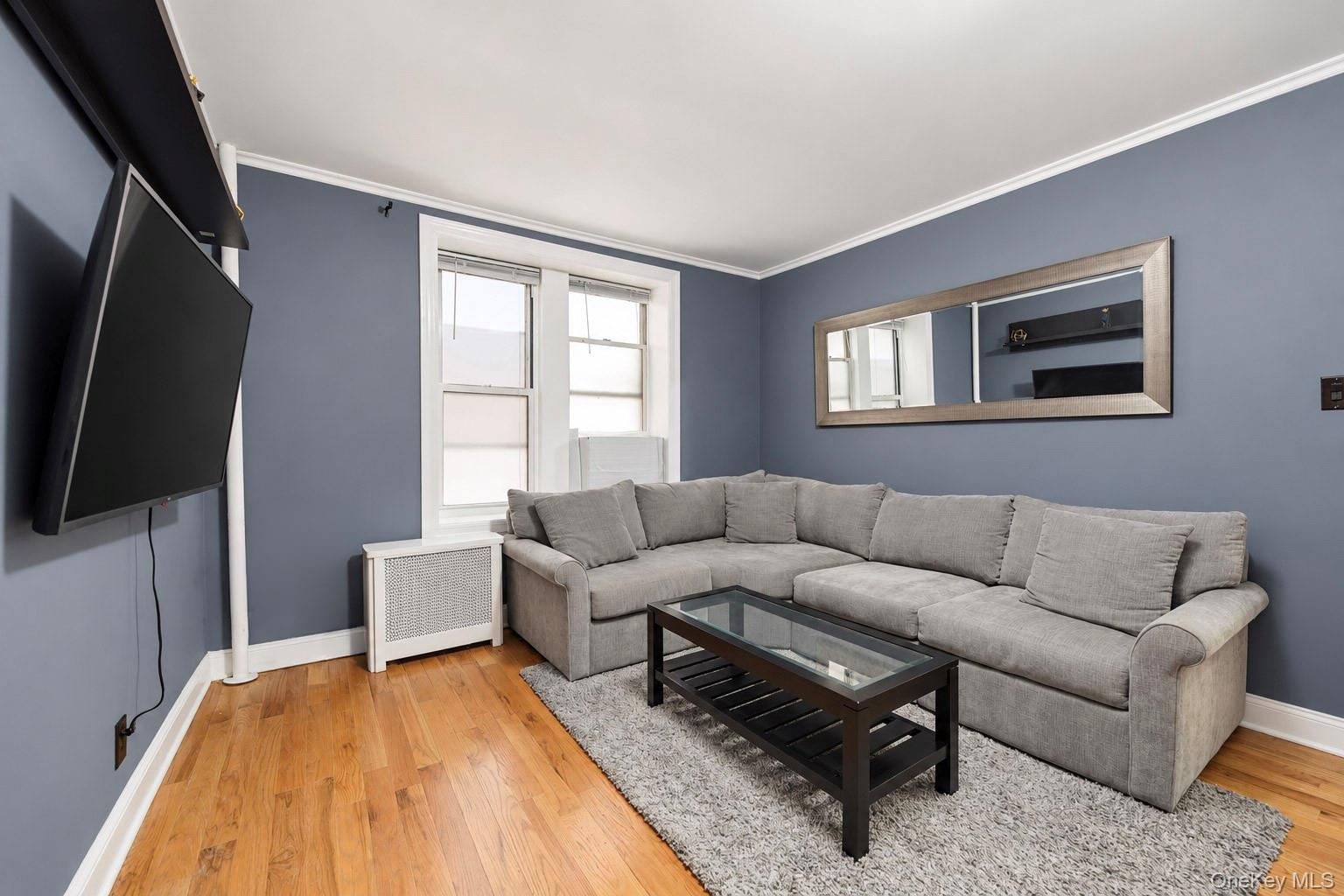 811 Walton Avenue A20