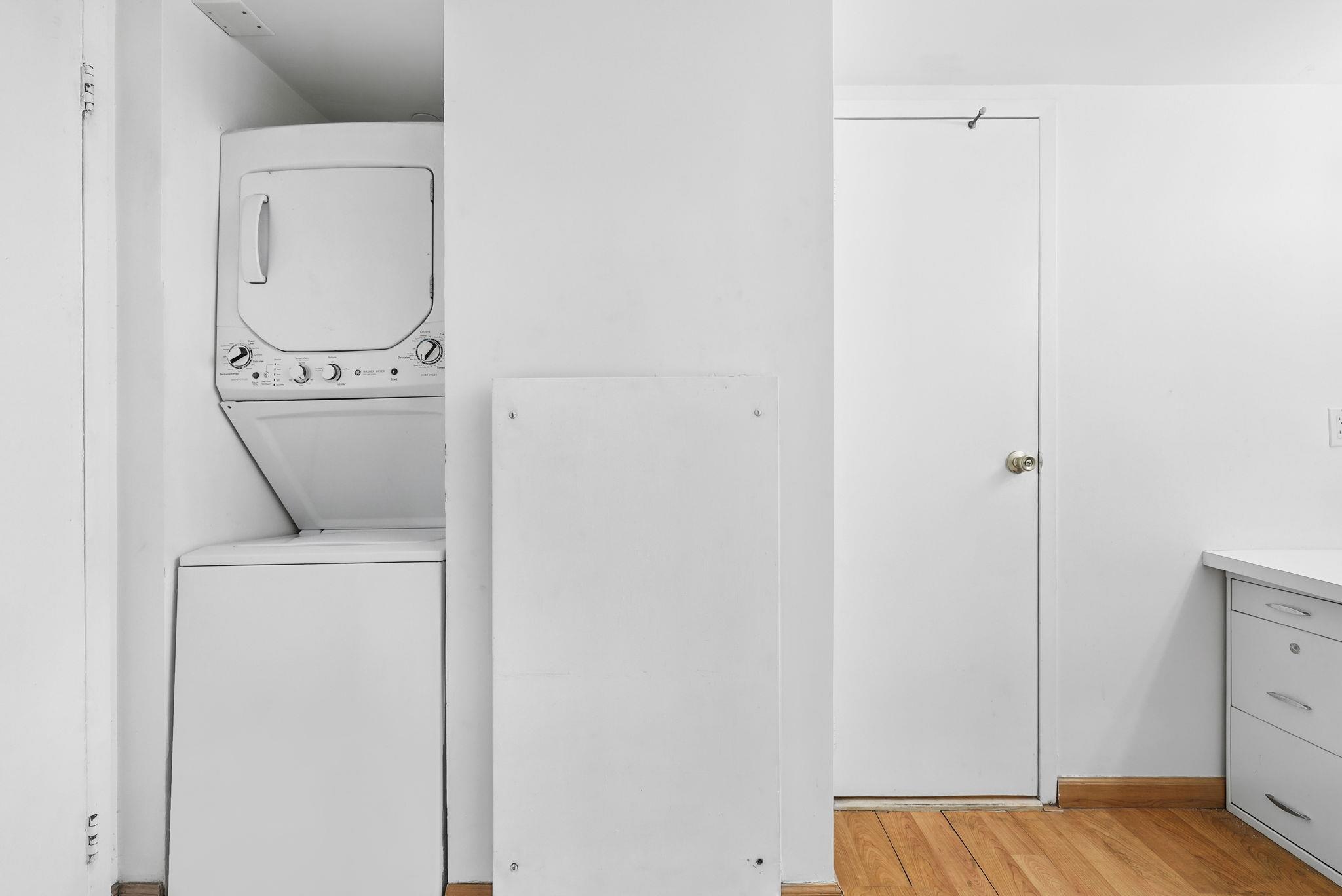 4 Martine Avenue #416, White Plains, New York image 22
