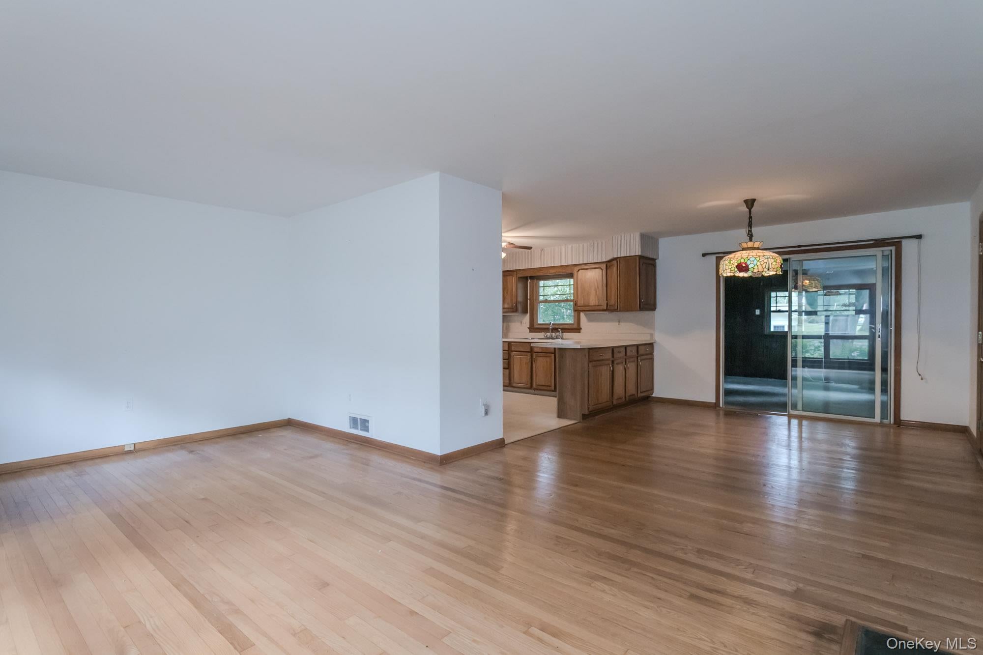 8 Crescent Avenue