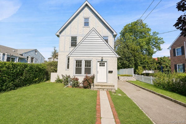 288 CRESTWOOD AVE, TUCKAHOE, NY 10707 - Image 94682e3c8be5cb33b7e0984f2873b982/712547818