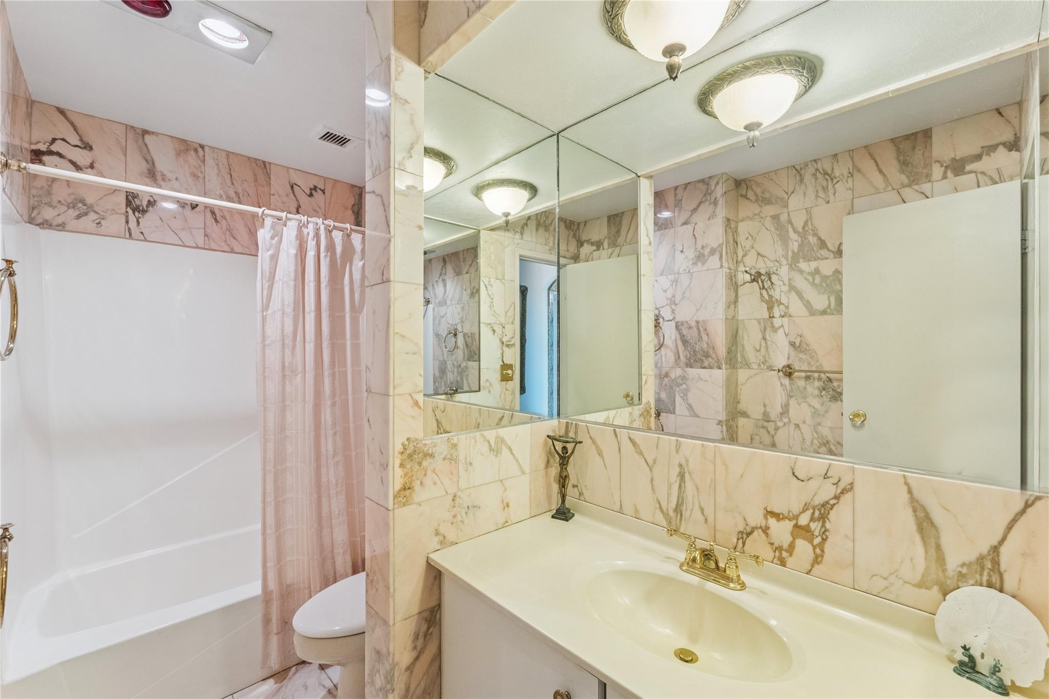 253 Dune Road #48, Westhampton Beach, New York image 13
